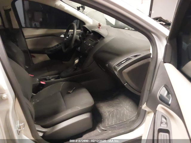 Ford FOCUS S 2016 1FADP3E22GL381468 Image 5