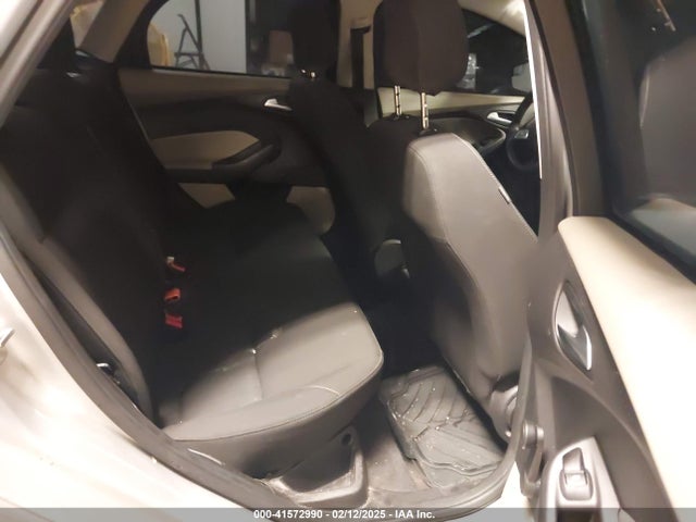 Ford FOCUS S 2016 1FADP3E22GL381468 Image 8