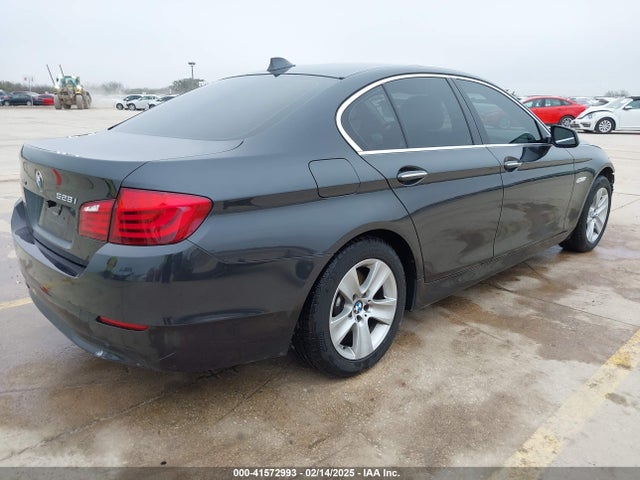 41572993 :رقم المزاد ، WBAXH5C50DDW15574 vin ، 2013 Bmw 528i Xdrive مزاد بيع