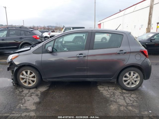 VNKKTUD38FA043393 Toyota YARIS LE