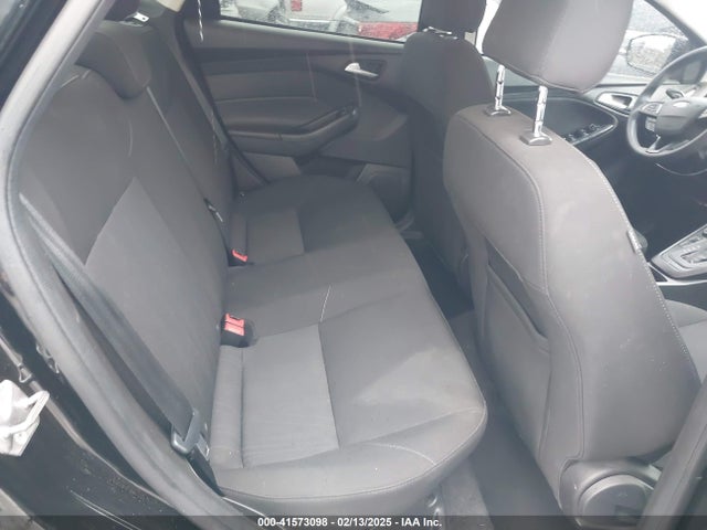 1FADP3FE2HL296009 Ford FOCUS SE