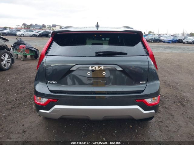 KNDCR3LE9R5172572 KIA NIRO EX