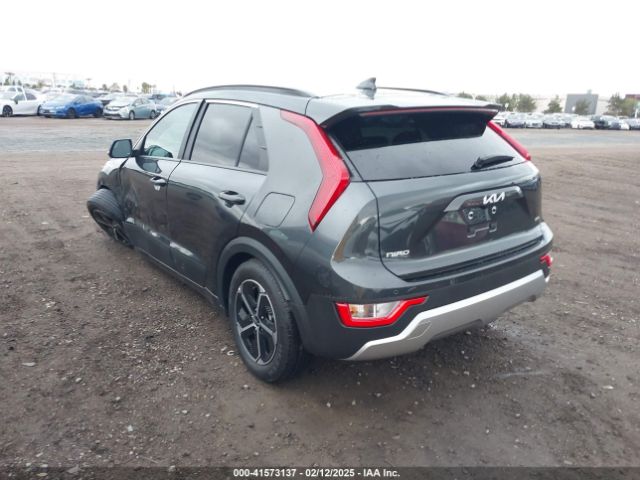 KNDCR3LE9R5172572 KIA NIRO EX