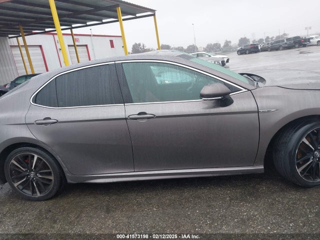 4T1B61HK4JU003332 Toyota CAMRY XSE