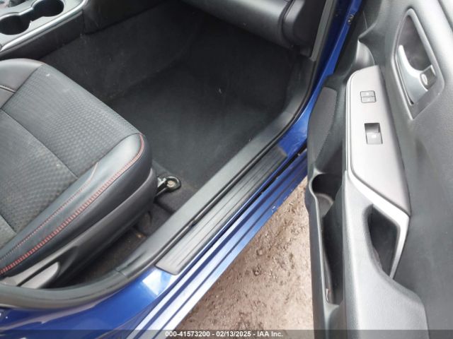 4T1BF1FK5FU929166 Toyota CAMRY SE