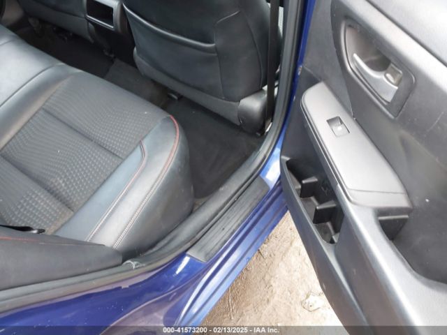 4T1BF1FK5FU929166 Toyota CAMRY SE