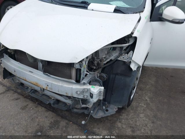 JTDKDTB37F1101819 Toyota Prius C Two