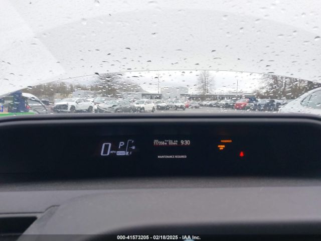 JTDKDTB37F1101819 Toyota Prius C Two