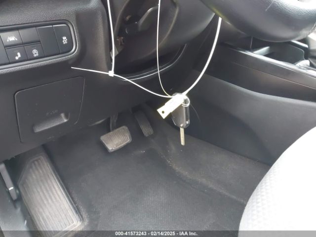 KNDJ23AU1N7162963 KIA SOUL LX
