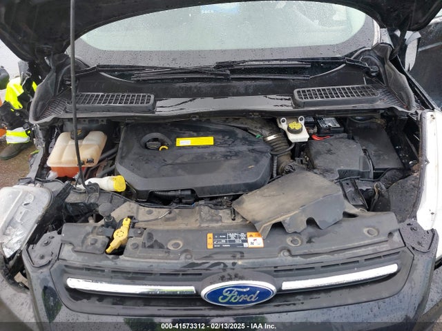 1FMCU9GX0GUA37606 Ford ESCAPE SE