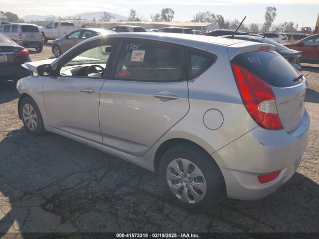 Hyundai ACCENT SE 2017 KMHCT5AE0HU325128 Image 3
