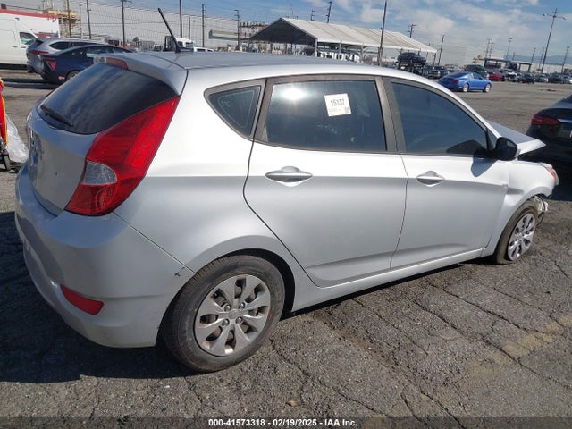 Hyundai ACCENT SE 2017 KMHCT5AE0HU325128 Image 4