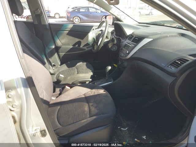 Hyundai ACCENT SE 2017 KMHCT5AE0HU325128 Image 5