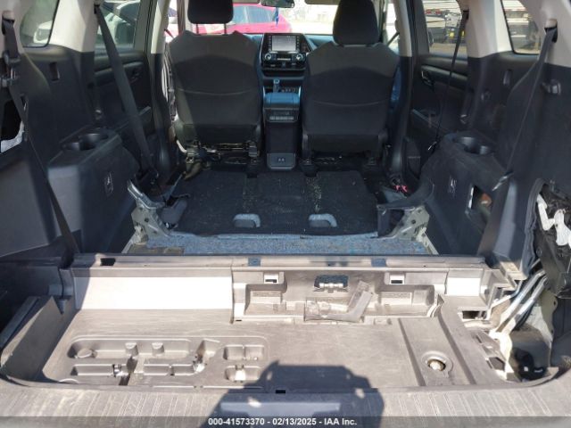 5TDZZRAH3MS535087 Toyota Highlander Le