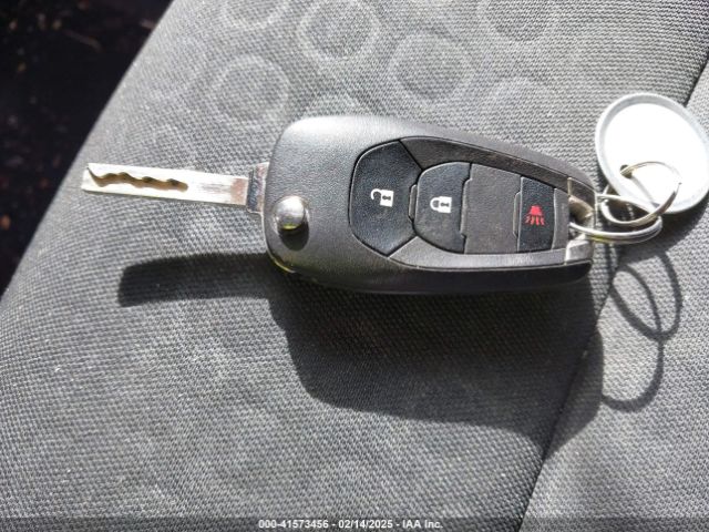 KL7CJKSM6NB527961 Chevrolet Trax Fwd Ls