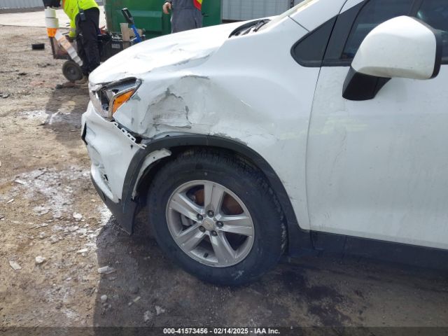 KL7CJKSM6NB527961 Chevrolet Trax Fwd Ls