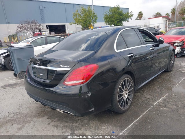 55SWF4KB0FU061257 Mercedes-Benz C 300 4matic/luxury 4matic/sport 4matic