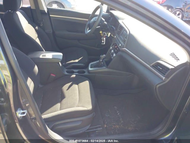 5NPD74LF3LH551891 Hyundai ELANTRA SE