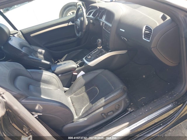 2010 AUDI A5 WAUVFAFH1AN008035 Photo 4