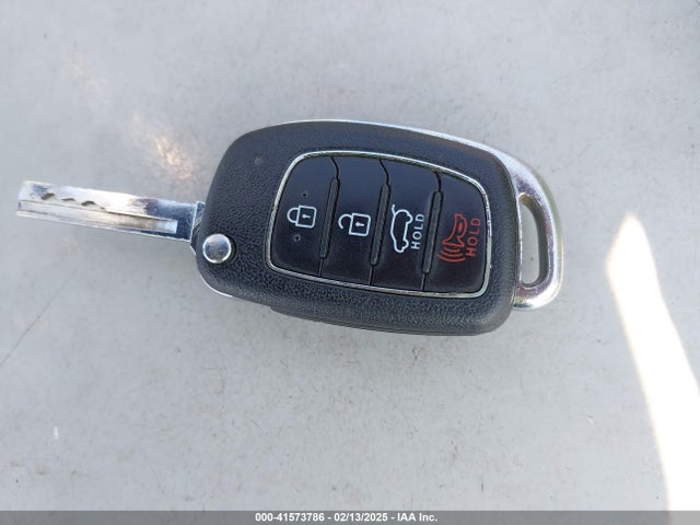 KM8SM4HF3HU170611 Hyundai Santa Fe Se