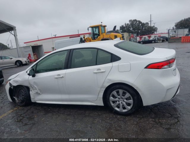 JTDEPMAE9MJ117398 Toyota COROLLA LE
