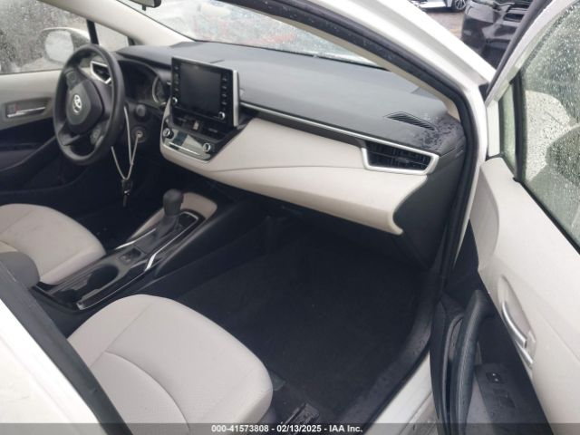 JTDEPMAE9MJ117398 Toyota COROLLA LE