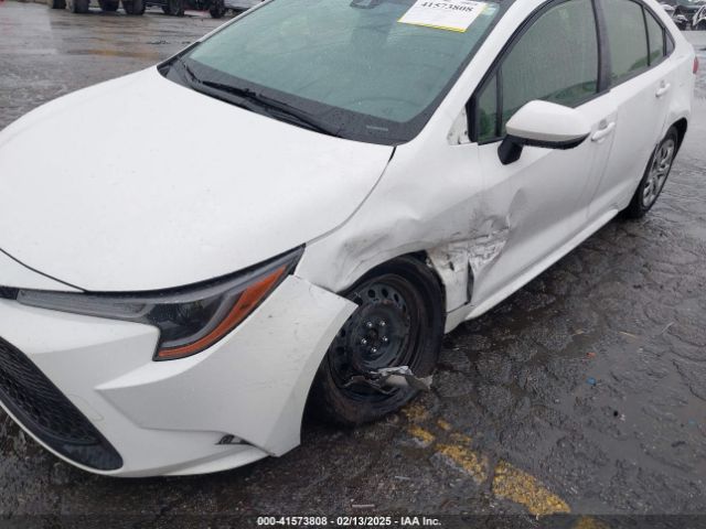 JTDEPMAE9MJ117398 Toyota COROLLA LE