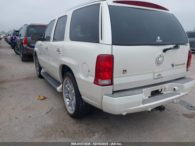2004 CADILLAC ESCALADE 1GYEC63T04R302776 Photo 2