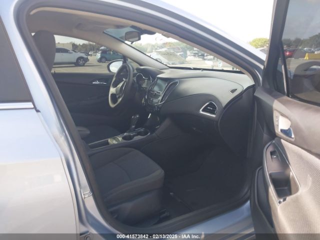 1G1BE5SM6H7172827 Chevrolet Cruze Lt Auto