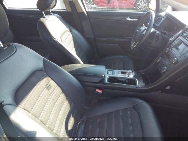 3FA6P0LU7JR138906 Ford Fusion Hybrid Se