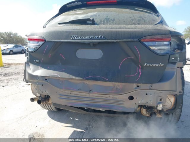 ZN661ZUT3NX389424 Maserati Levante Trofeo