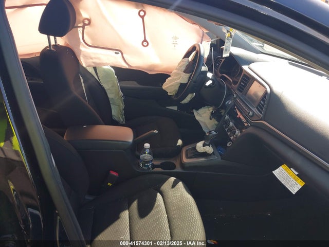KMHD84LF1LU902926 Hyundai Elantra Value Edition