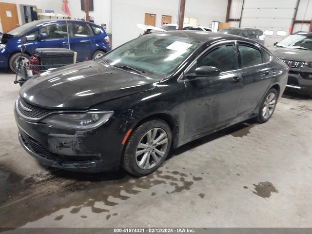 Chrysler 200 Limited 2015 1C3CCCAG2FN669579 Image 2