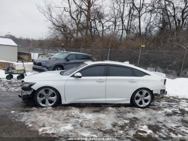 1HGCV2F96JA002168 Honda Accord Touring 2.0t