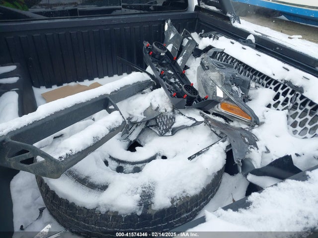 3TMCZ5AN8KM211246 Toyota Tacoma Trd Off Road
