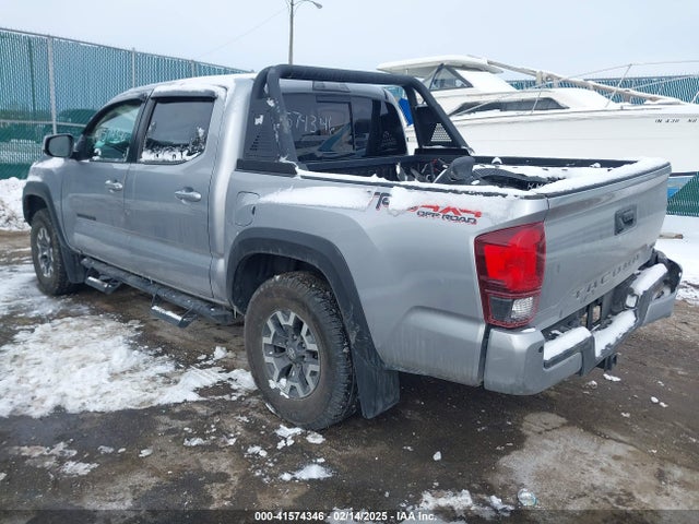 3TMCZ5AN8KM211246 Toyota Tacoma Trd Off Road