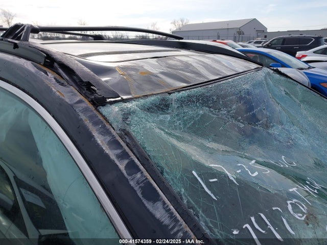 7MUDAAAG5PV069831 Toyota Corolla Cross Xle