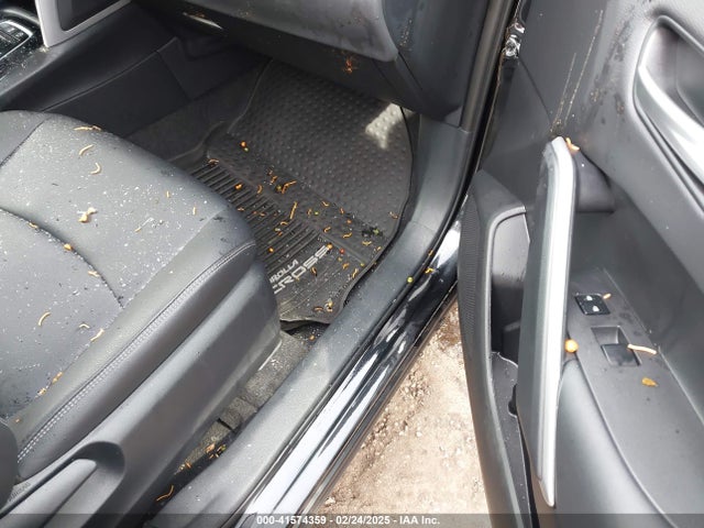 7MUDAAAG5PV069831 Toyota Corolla Cross Xle