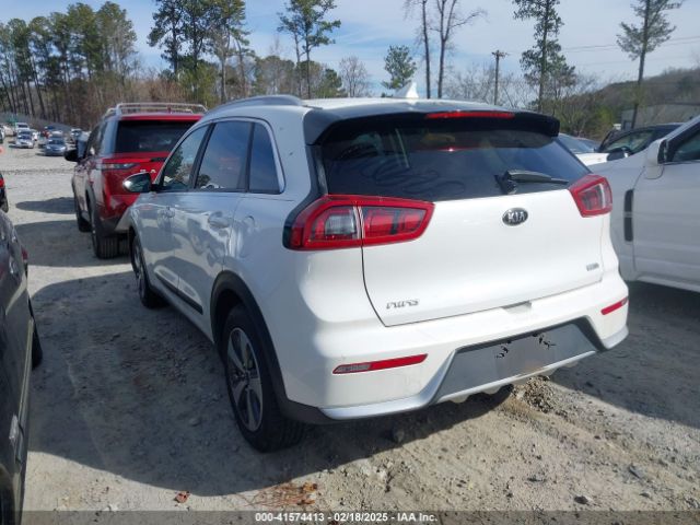 KNDCB3LC1H5089168 KIA NIRO LX