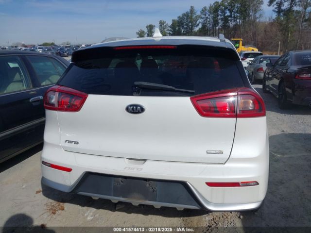 KNDCB3LC1H5089168 KIA NIRO LX