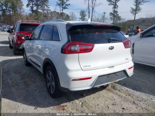 KNDCB3LC1H5089168 KIA NIRO LX
