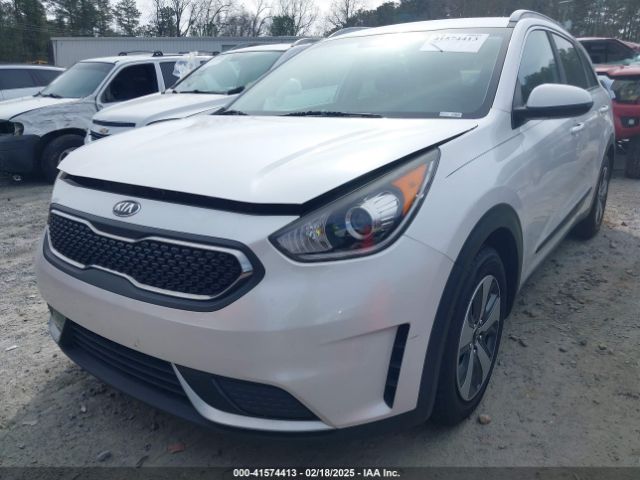 KNDCB3LC1H5089168 KIA NIRO LX