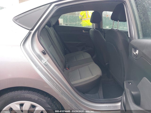 3KPC24A65ME136297 Hyundai ACCENT SE