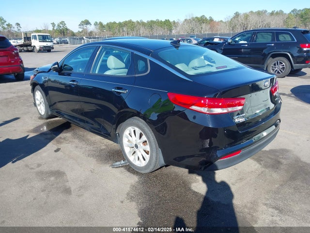 KIA OPTIMA EX 2017 5XXGU4L33HG171500 Image 3