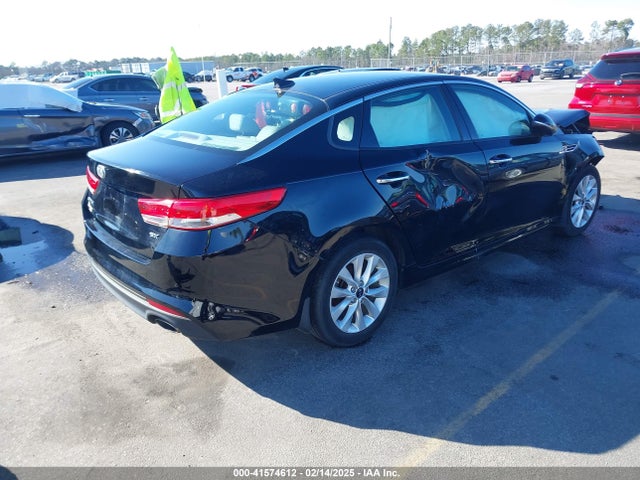 KIA OPTIMA EX 2017 5XXGU4L33HG171500 Image 4