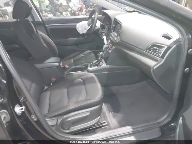 KMHD84LF6JU452669 Hyundai ELANTRA SEL