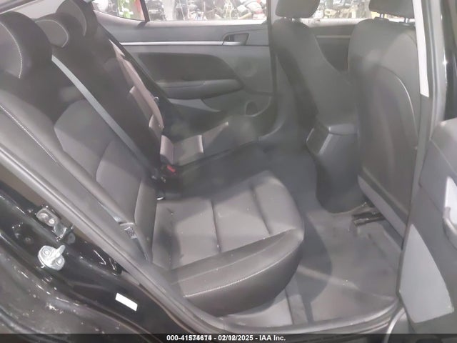 KMHD84LF6JU452669 Hyundai ELANTRA SEL