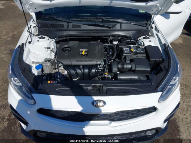 3KPF24AD6ME403877 KIA Forte Lxs