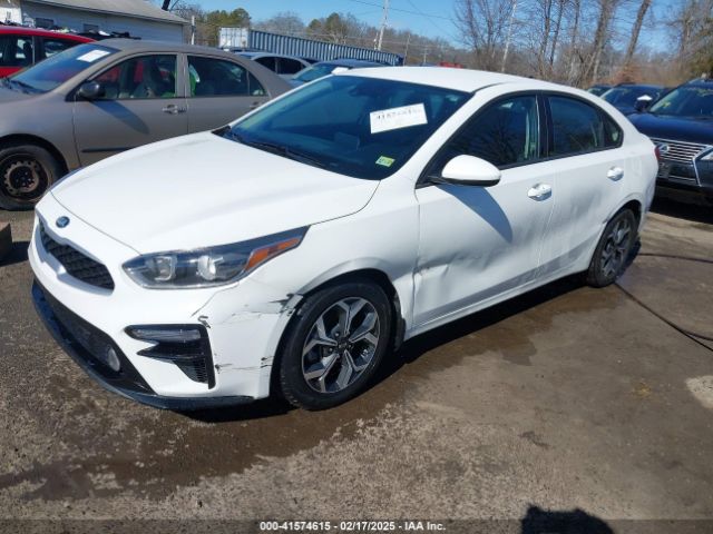 3KPF24AD6ME403877 KIA Forte Lxs