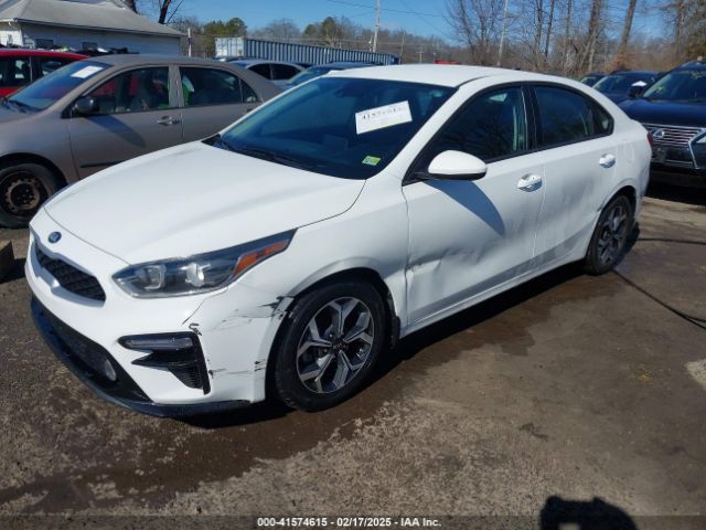 3KPF24AD6ME403877 KIA Forte Lxs
